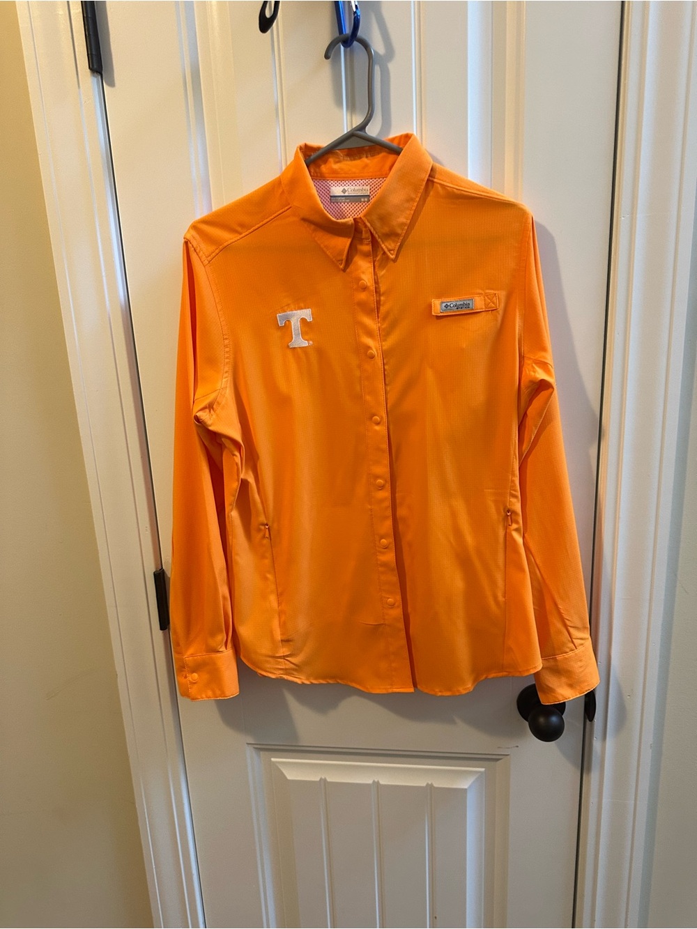 Columbia Orange Button-Up Performance Shirt